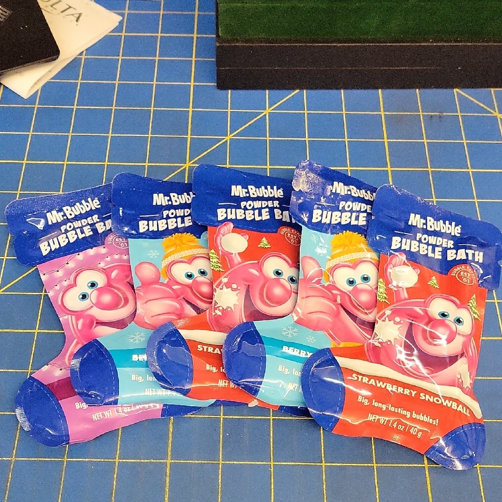 Mr. Bubbles Powder Bubble Bath Pack of 5 Grape Berry & Strawberry New